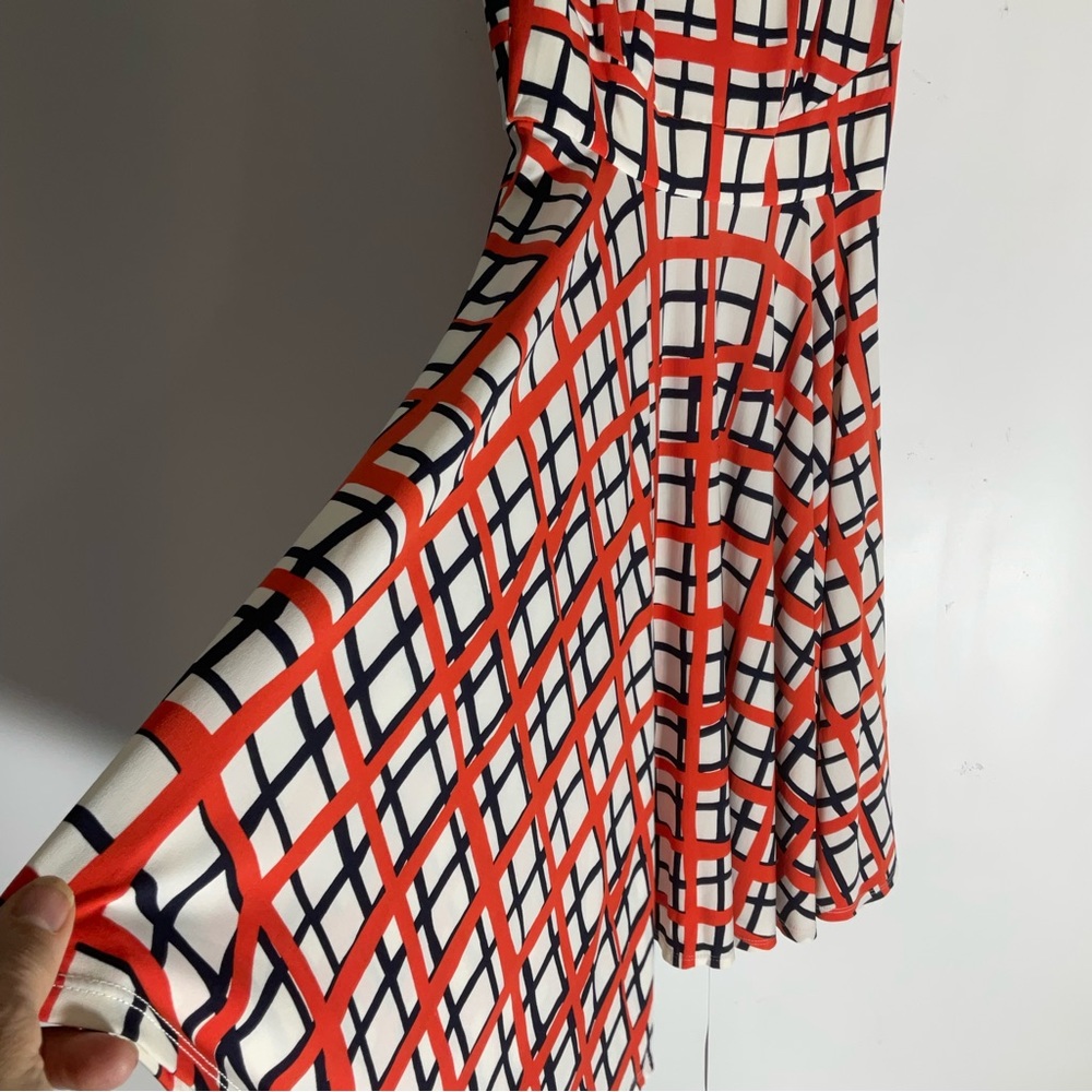 Donna Morgan Summer White Orange Black Stripe Sleeveless Fit & Flare Dress Sz 2. - Picture 7 of 13